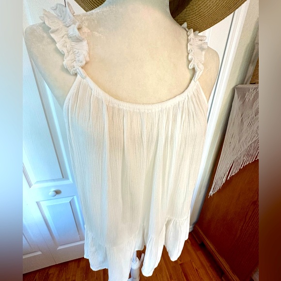 🌸🌸Sun & Sam lightweight top - Picture 1 of 7